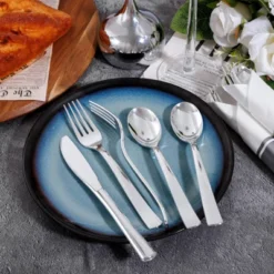 Itopfox 50 Guests Pre Rolled Silver Plastic Silverware Sets - Heavy Duty Cutlery With Napkins For Parties, Dinners & Weddings -Kitchen Chef GUEST 1b4be0a5 1492 45e2 8c39 2f6610fb1dc7