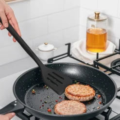 Itopfox Silicone Cooking Utensils Set - Heat Resistant, Nonstick Kitchen Tools With Spatulas, Spoons, Whisk, Tongs, Dishwasher Safe, Black -Kitchen Chef GUEST 6f86647f ae01 45c6 87fd 3ead0ced6dec