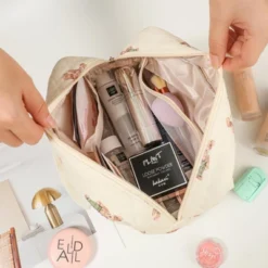 Itopfox Large Quilted Floral Makeup Bag, Cotton Travel Cosmetic Organizer With Top Handle, Multi-Layer Toiletry Pouch For Women And Girls -Kitchen Chef GUEST 8a843525 2aa9 4b59 b6dd 10612275fd59